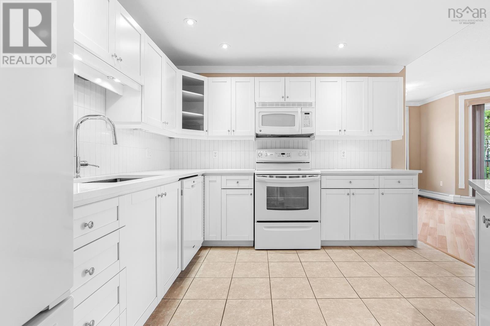 207 78 Regency Park Drive, Halifax, Nova Scotia  B3S 1T2 - Photo 4 - 202621089