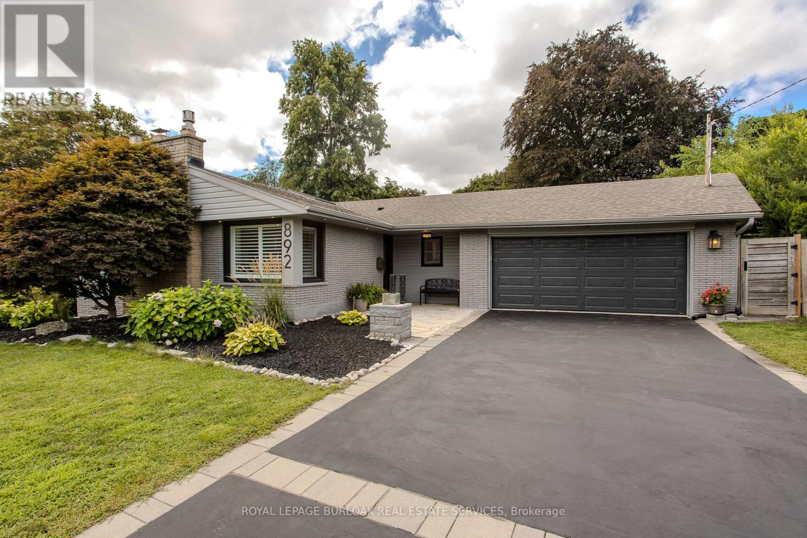 892 North Shore Boulevard W, Burlington, Ontario  L7T 1A8 - Photo 38 - W13693048