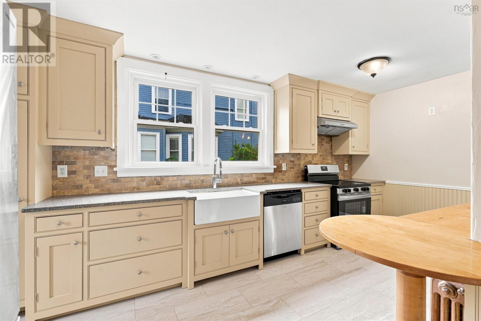 6625 Quinpool Road, Halifax, Nova Scotia  B3L 1B7 - Photo 19 - 202621104
