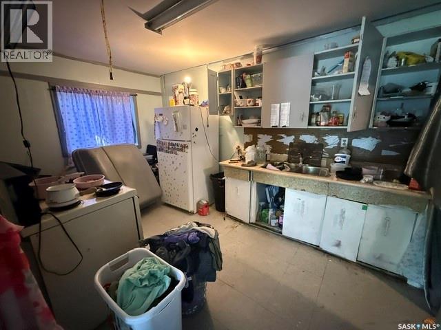 1016 17th Street W, Prince Albert, Saskatchewan  S6V 3Y8 - Photo 3 - SK046155