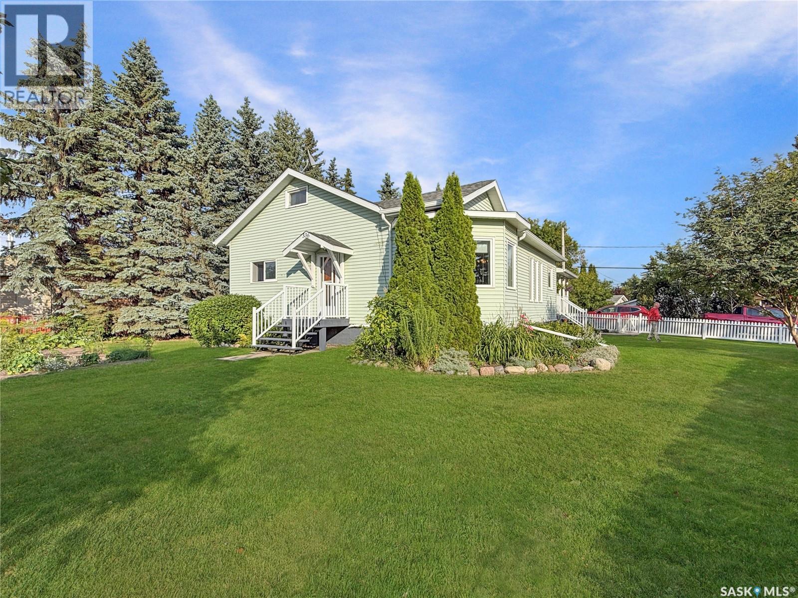 336 Main Street, Debden, Saskatchewan  S0J 0S0 - Photo 5 - SK046128