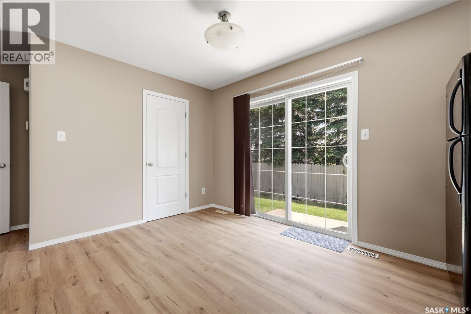 1242 Wessex Place, Regina, Saskatchewan  S4N 7S2 - Photo 10 - SK046081