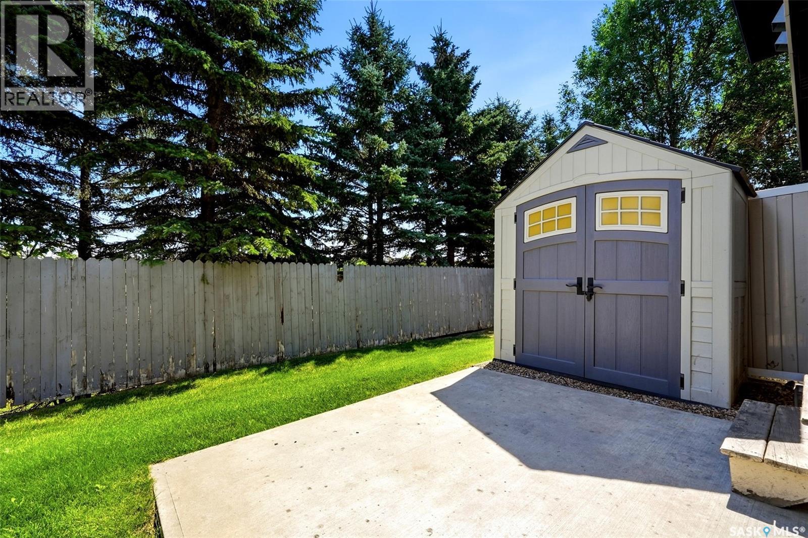 1242 Wessex Place, Regina, Saskatchewan  S4N 7S2 - Photo 28 - SK046081