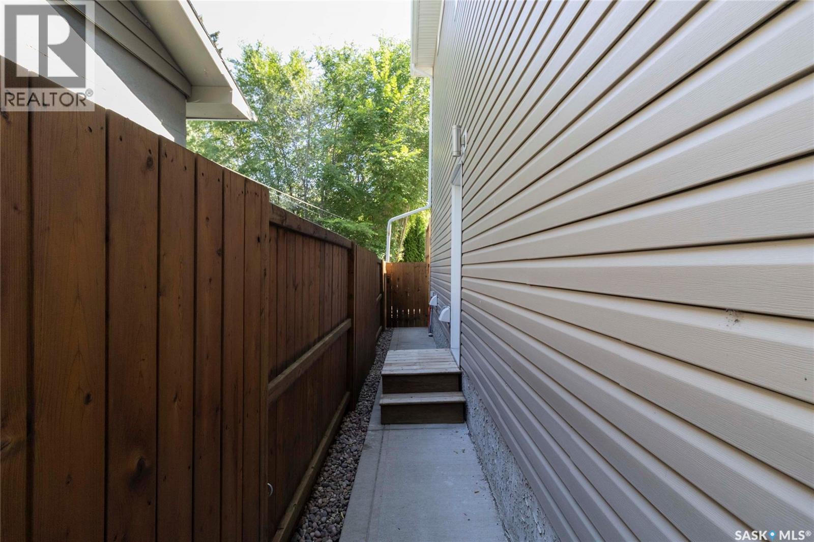 1413 Cairns Avenue, Saskatoon, Saskatchewan  S7H 2H3 - Photo 41 - SK045972