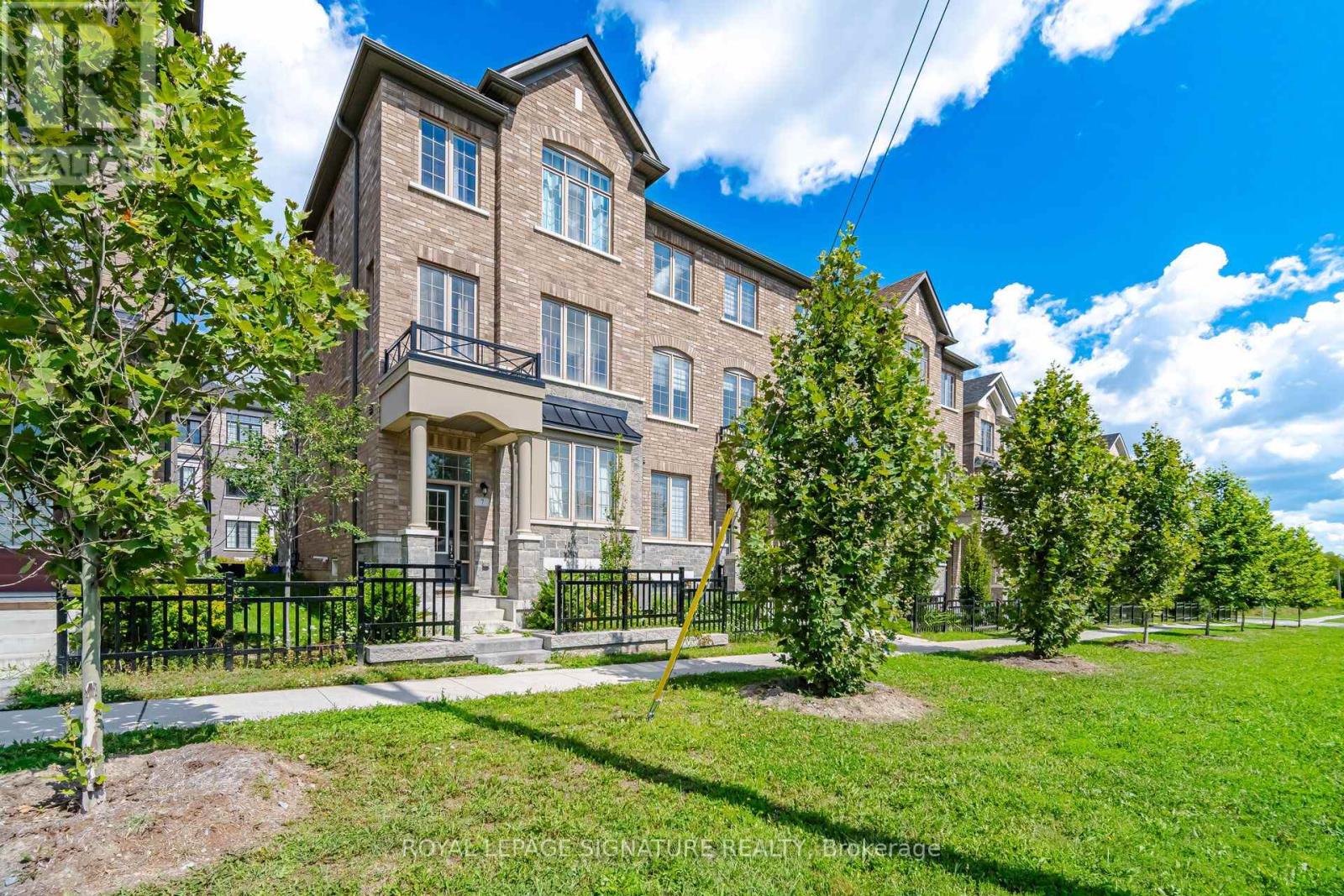 3 Kingfisher Way, Whitby, Ontario L1P 0K3 - Photo 3 - E13691138