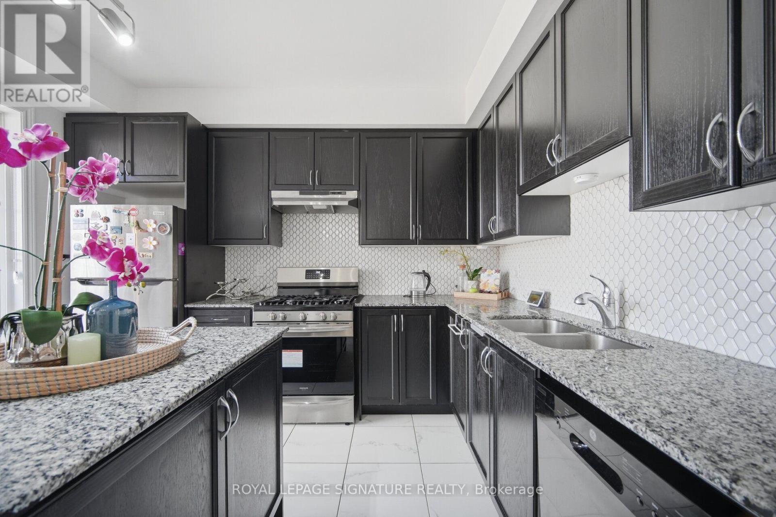 3 Kingfisher Way, Whitby, Ontario L1P 0K3 - Photo 16 - E13691138