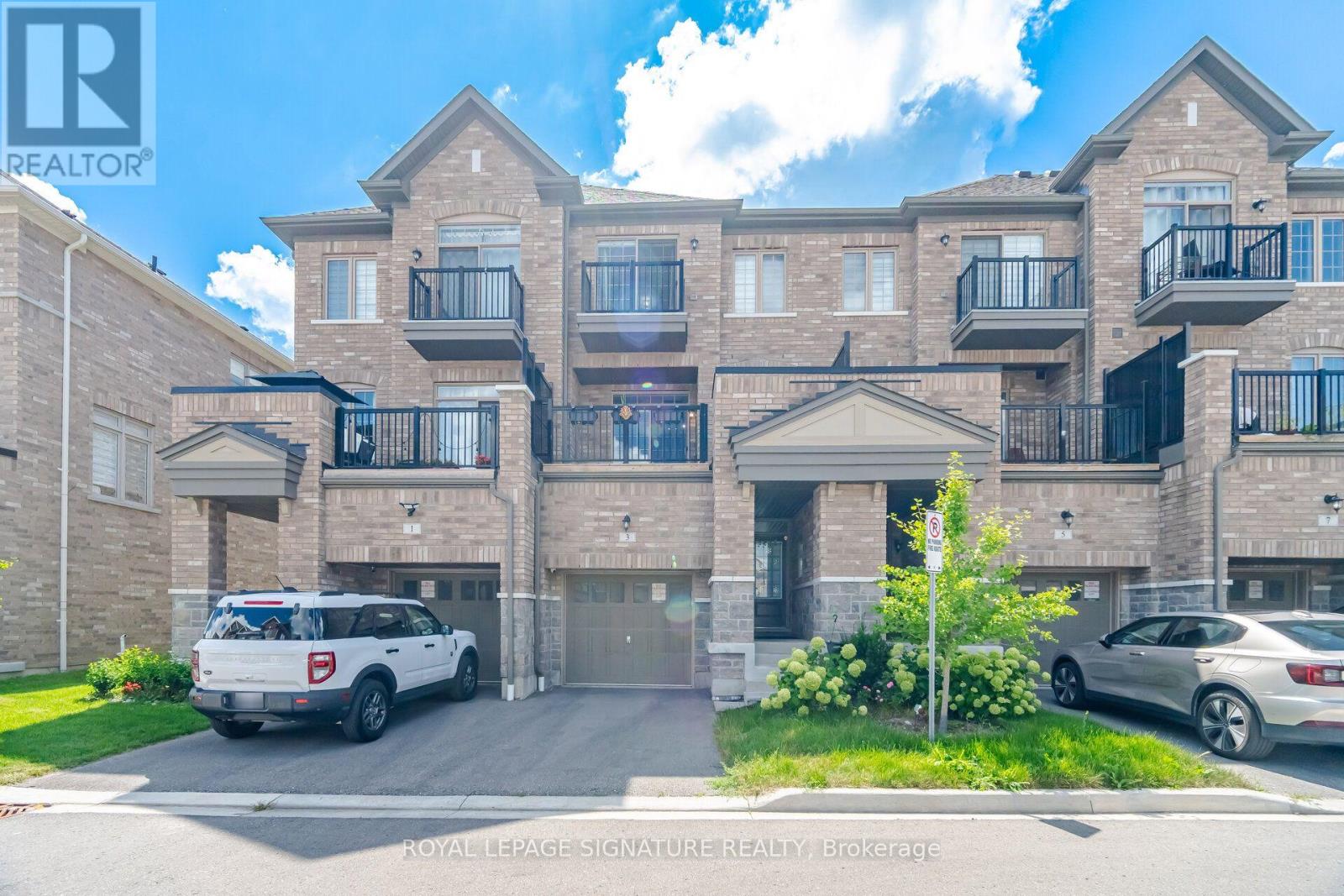 3 KINGFISHER WAY, Whitby, Ontario