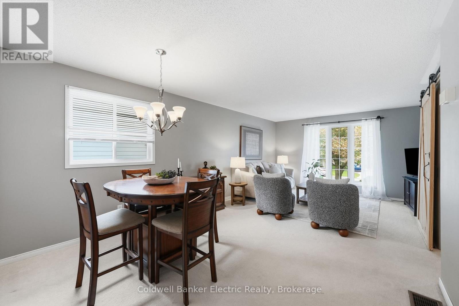 854 Abbey Lane, Peterborough, Ontario  K9H 7N6 - Photo 11 - X13694722