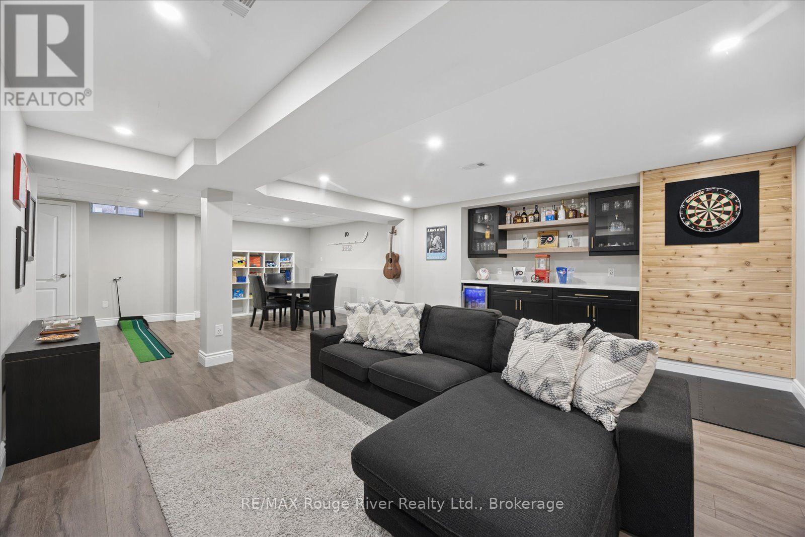 10 Windbreak Crescent, Whitby, Ontario L1P 1P8 - Photo 40 - E13696044