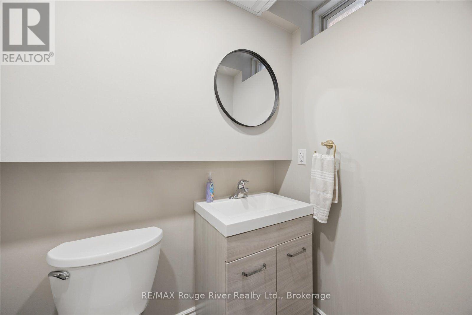 10 Windbreak Crescent, Whitby, Ontario L1P 1P8 - Photo 46 - E13696044