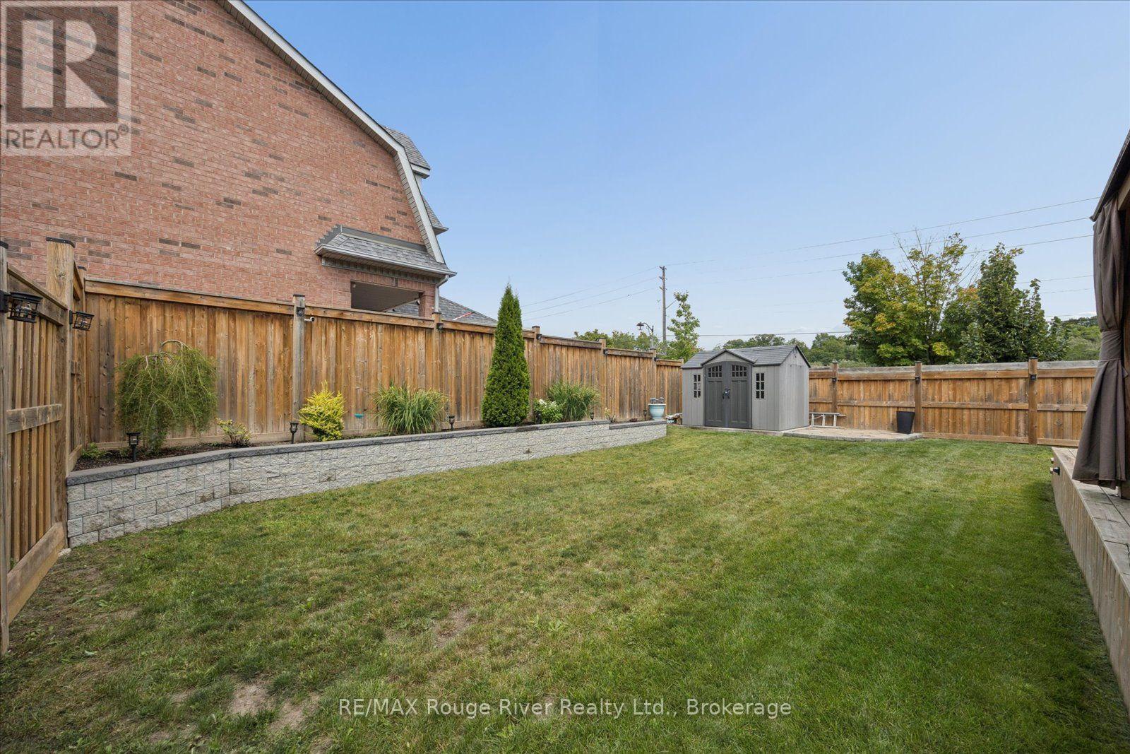 10 Windbreak Crescent, Whitby, Ontario L1P 1P8 - Photo 49 - E13696044