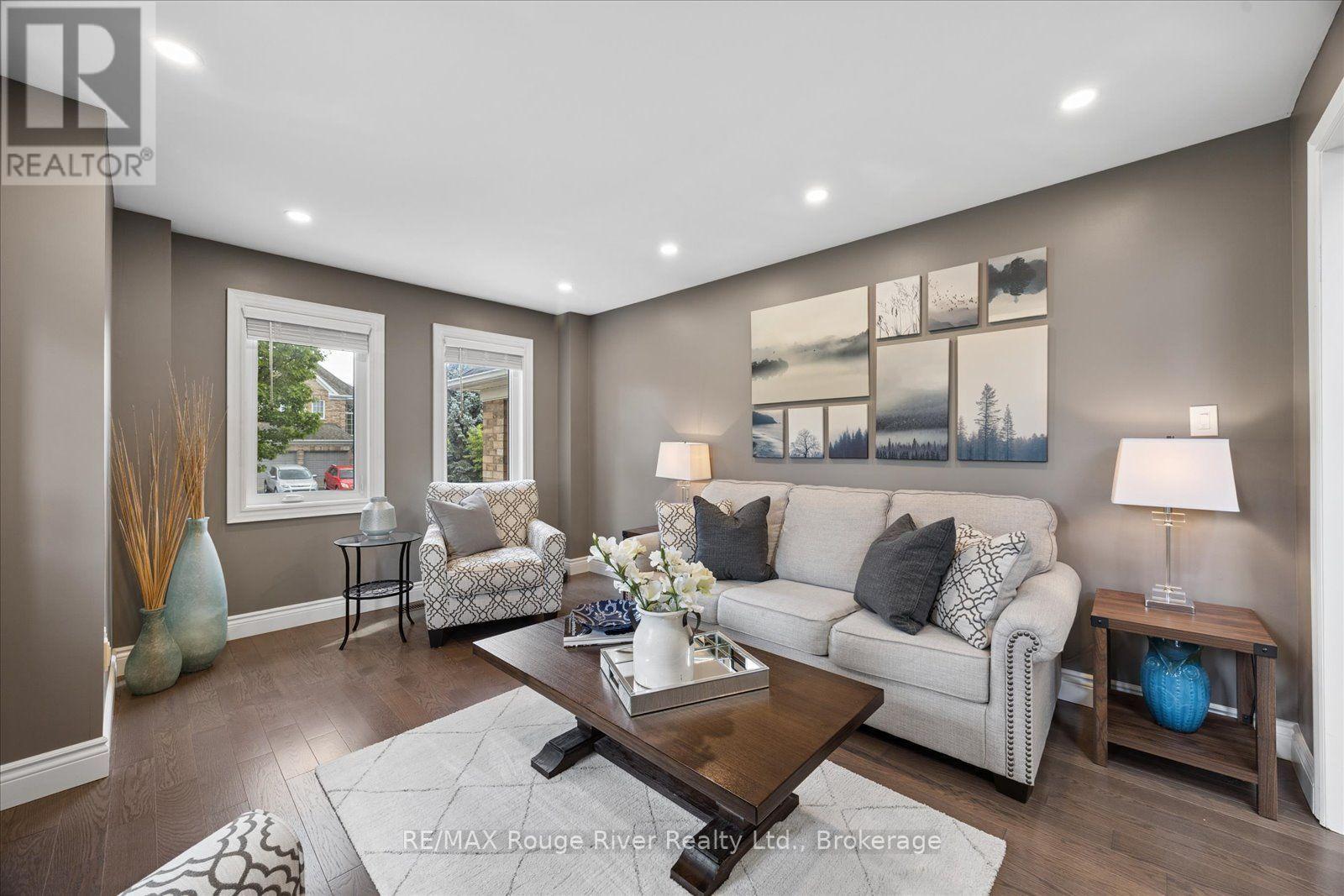 10 Windbreak Crescent, Whitby, Ontario L1P 1P8 - Photo 6 - E13696044
