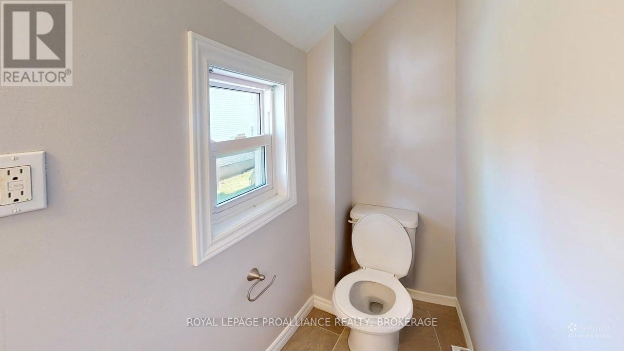 93 Linton Street, Kingston, Ontario  K7K 1N6 - Photo 14 - X13696254