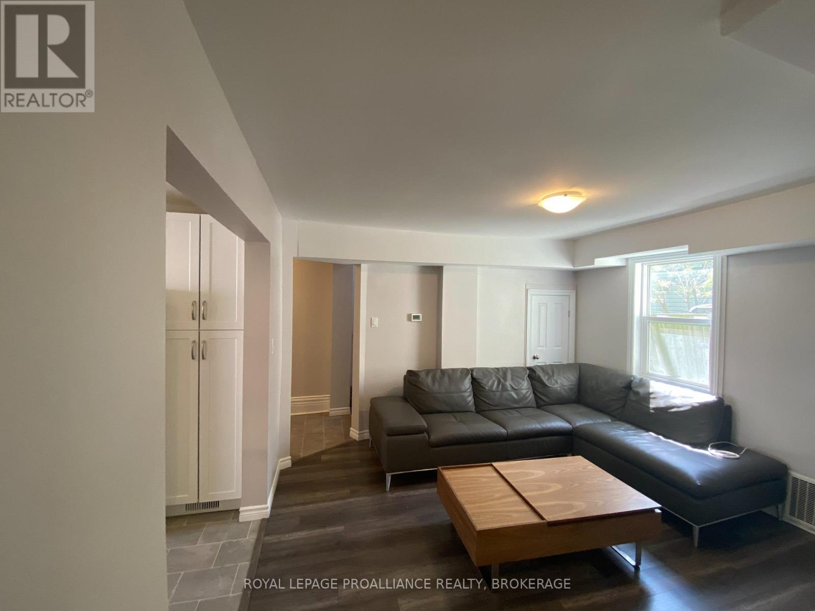 93 Linton Street, Kingston, Ontario  K7K 1N6 - Photo 3 - X13696254