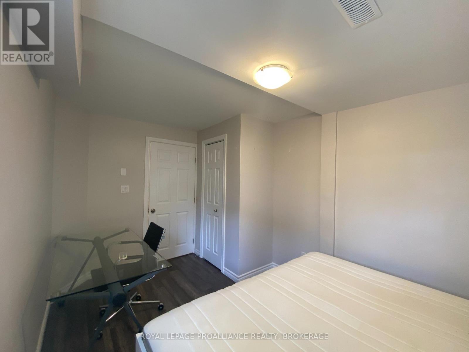 93 Linton Street, Kingston, Ontario  K7K 1N6 - Photo 6 - X13696254