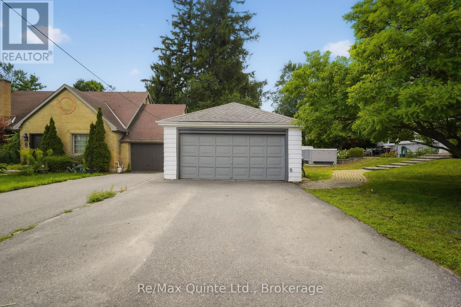 271 Bridge Street East, Belleville, Ontario  K8N 1P4 - Photo 48 - X13696168