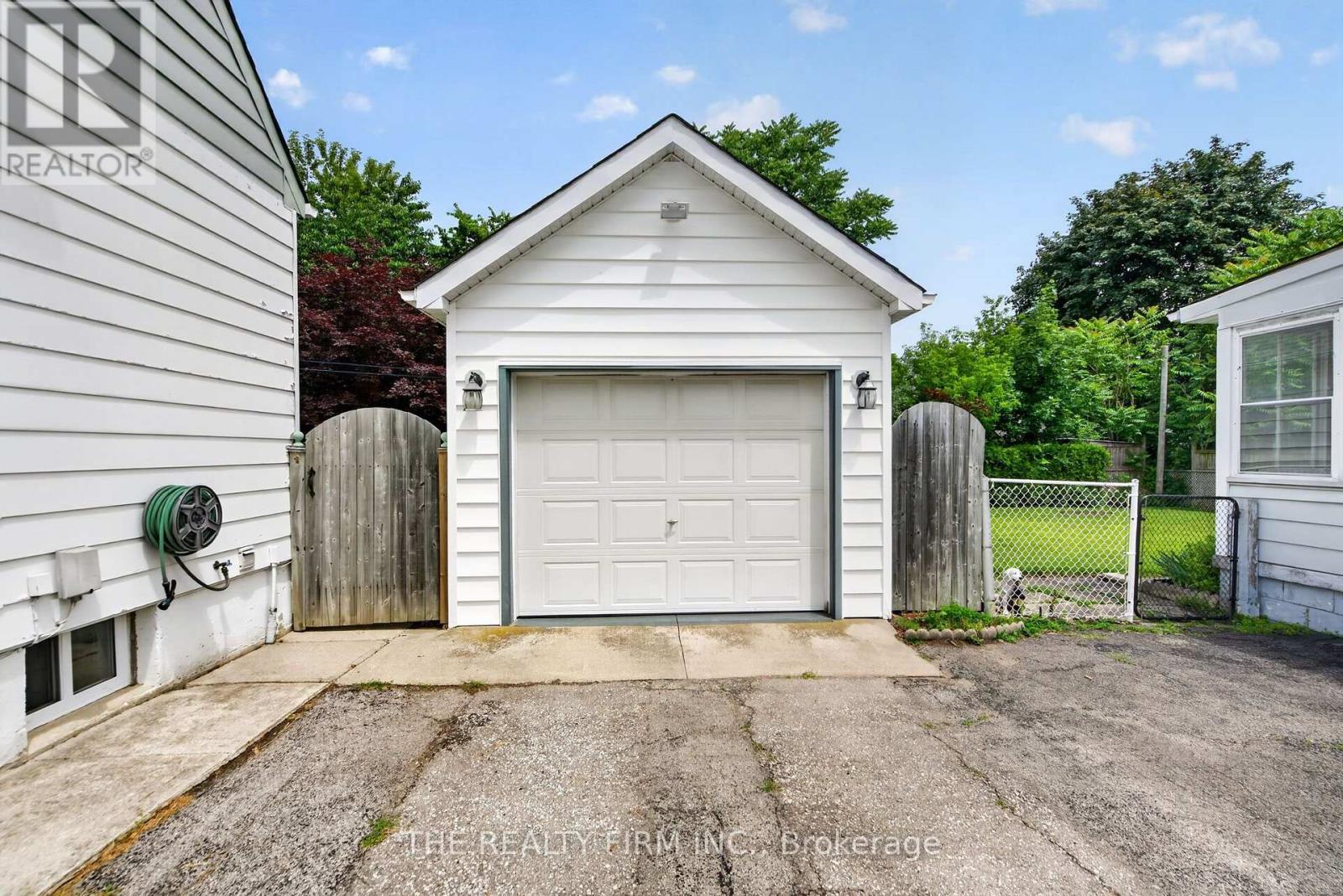 38 Elliott Street, London East, Ontario  N5Y 2E4 - Photo 3 - X13696072