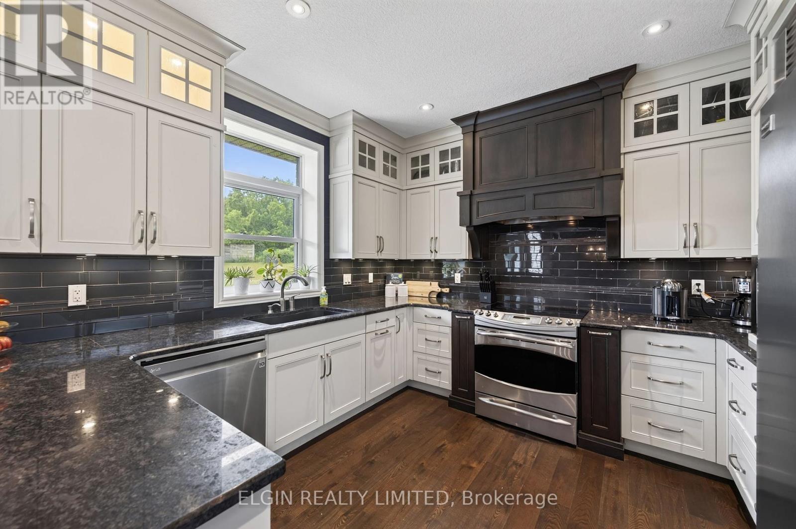26 Blossom Ridge, Central Elgin, Ontario  N5P 3S7 - Photo 11 - X13696278
