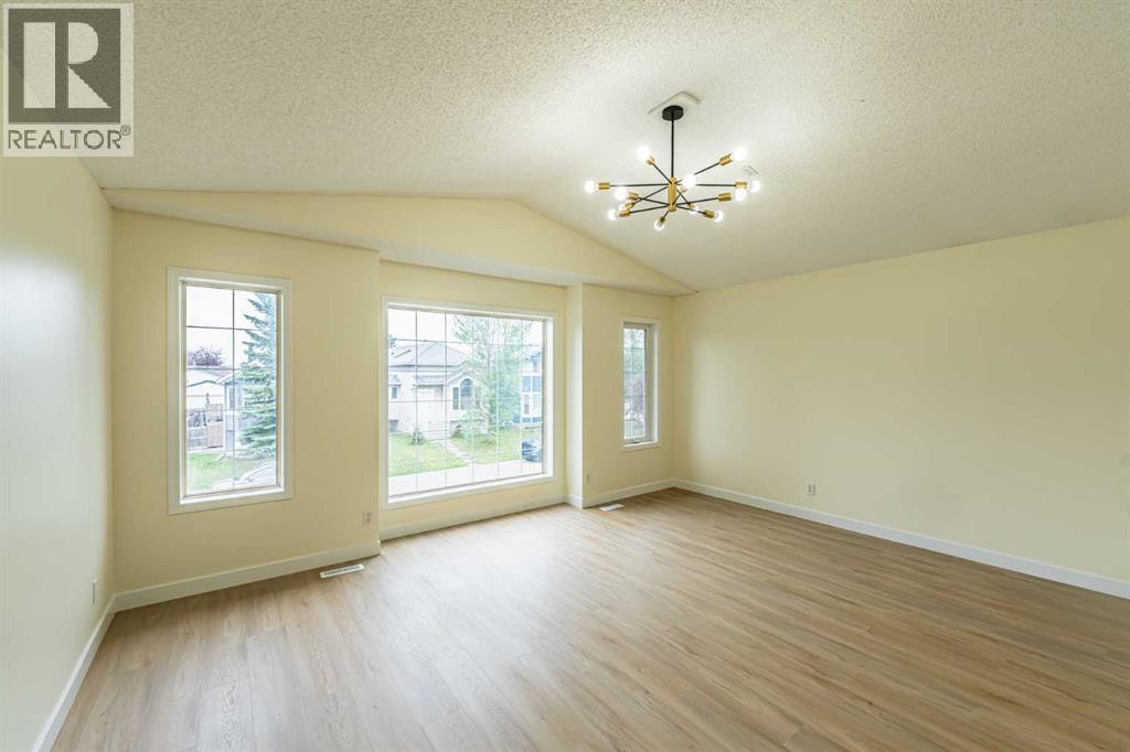 30 Somerside Manor Sw, Calgary, Alberta  T2Y 3G5 - Photo 17 - A2329298