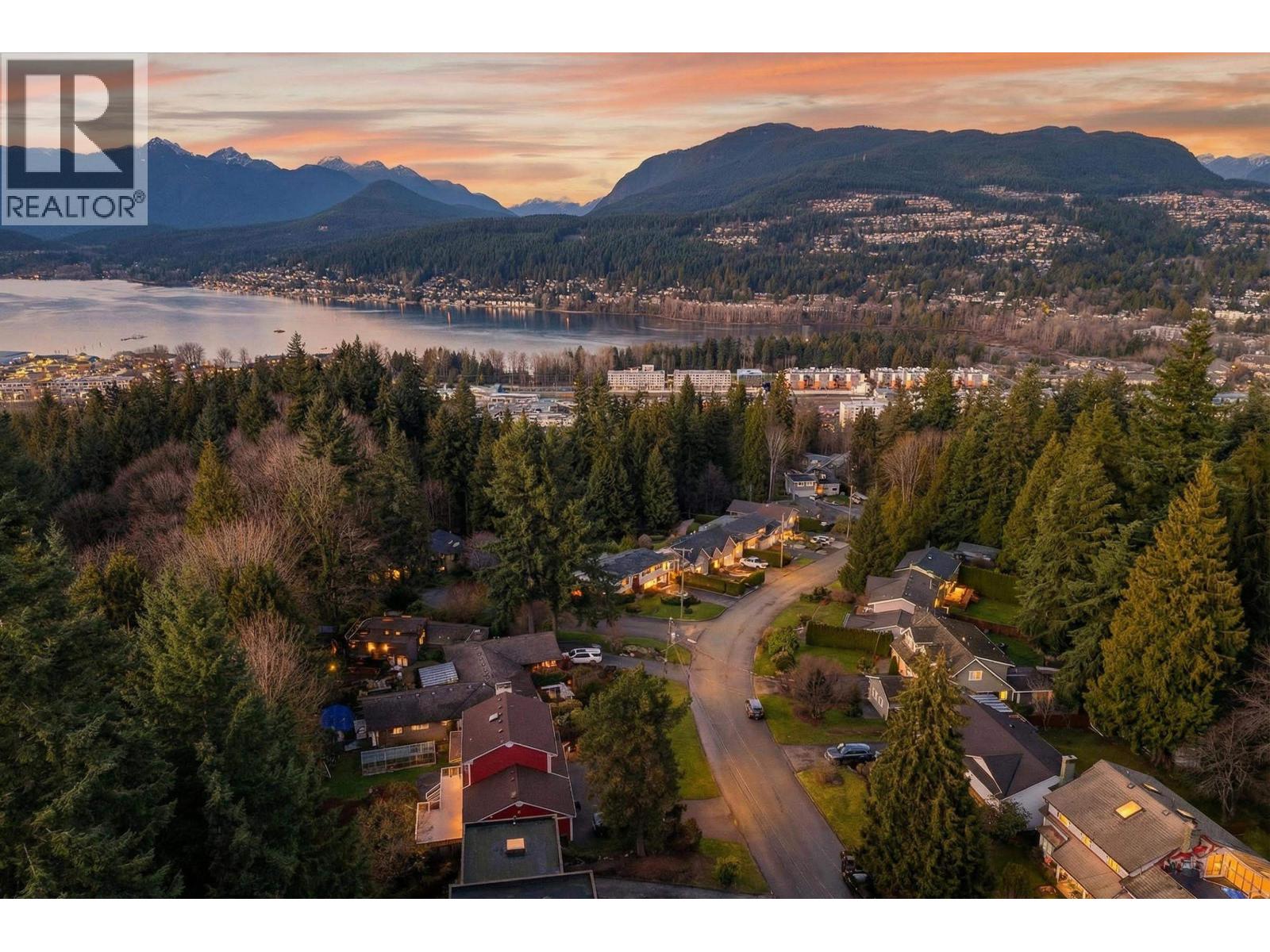 1838 Harbour Drive, Coquitlam, British Columbia  V3J 5W7 - Photo 3 - R3157492