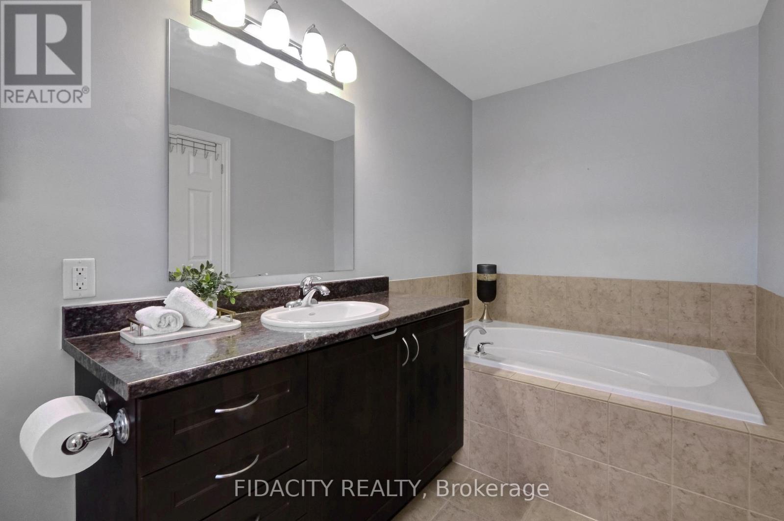 380 Goldenbrook Way, Ottawa, Ontario  K4A 0K7 - Photo 17 - X13696060