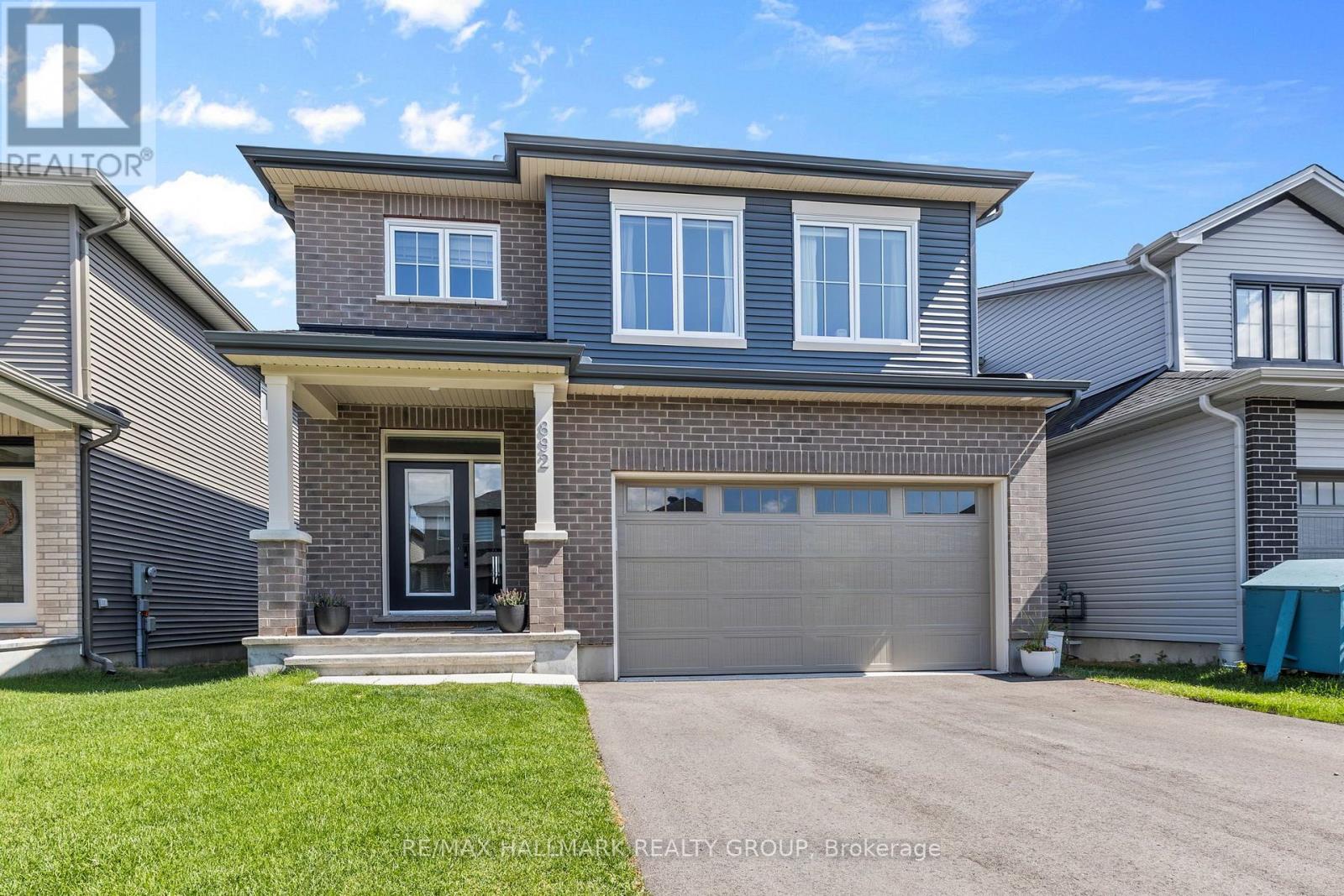 892 Sendero Way, Ottawa, Ontario  K2S 2W8 - Photo 1 - X13696140