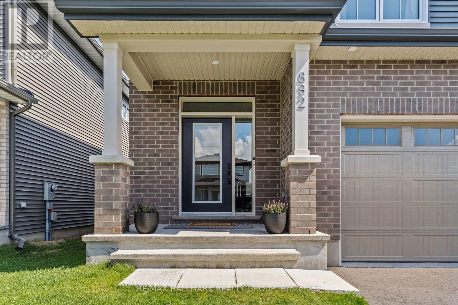 892 Sendero Way, Ottawa, Ontario  K2S 2W8 - Photo 4 - X13696140