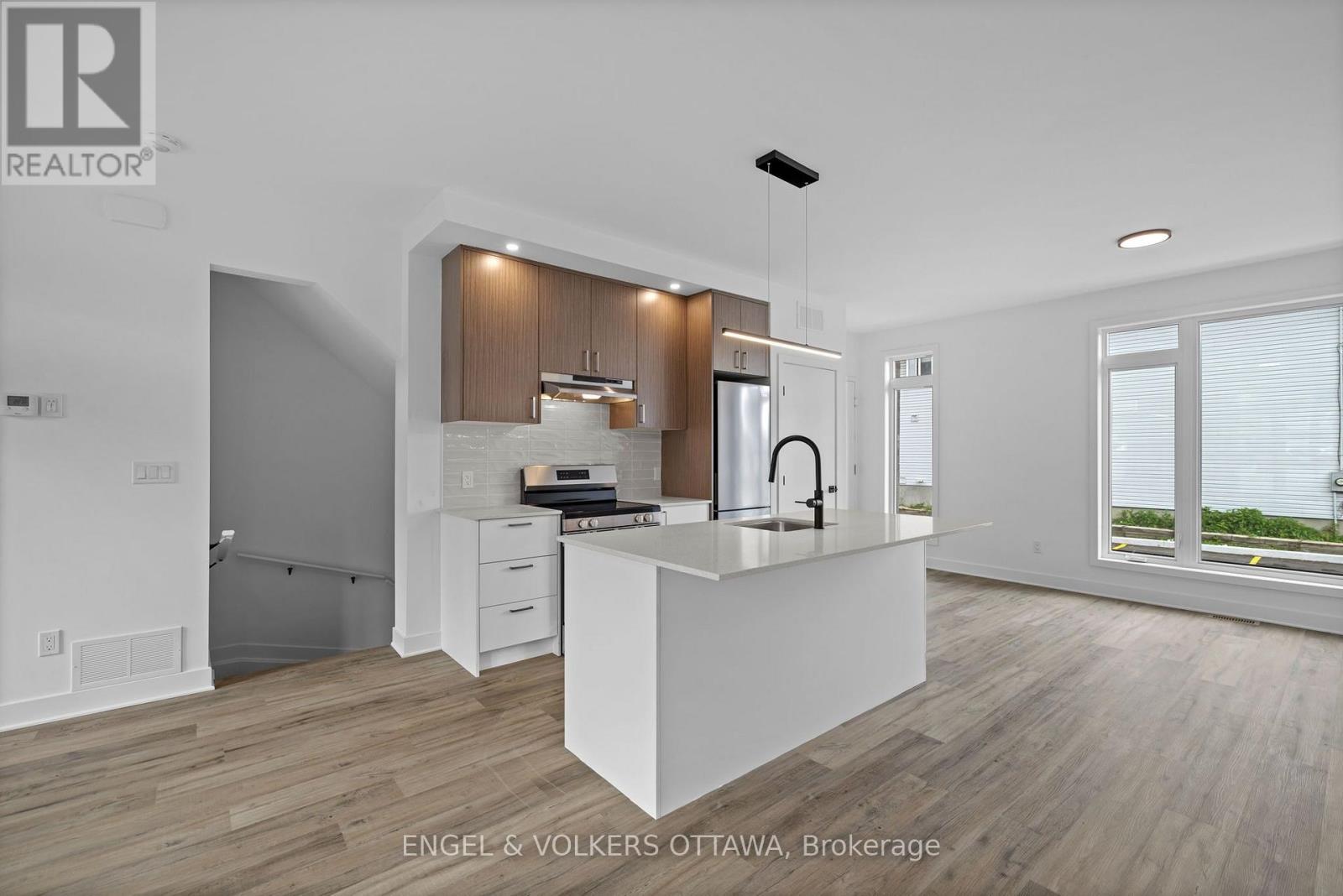 D - 1258 Marenger Street, Ottawa, Ontario  K1C 1S2 - Photo 7 - X13696160