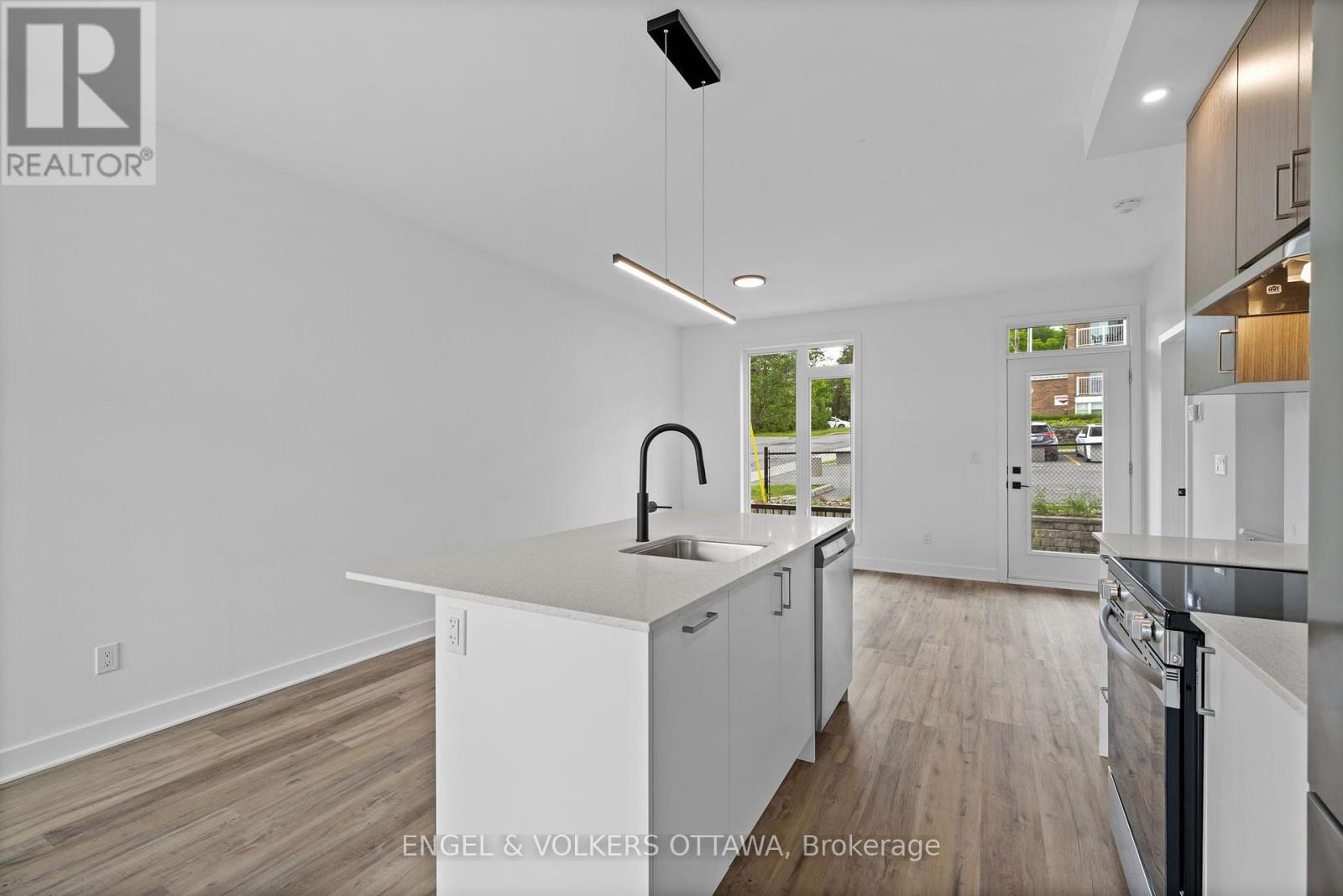 D - 1258 Marenger Street, Ottawa, Ontario  K1C 1S2 - Photo 9 - X13696160