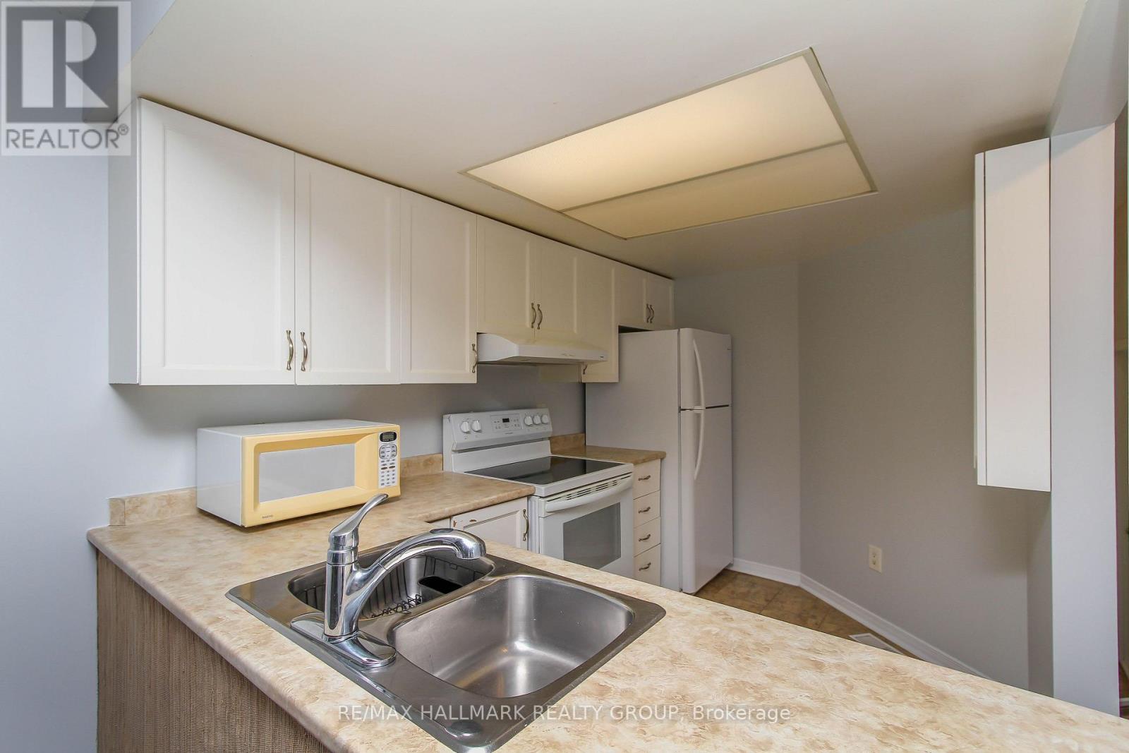 25 Wildpine Court, Ottawa, Ontario  K2S 1C6 - Photo 10 - X13696232