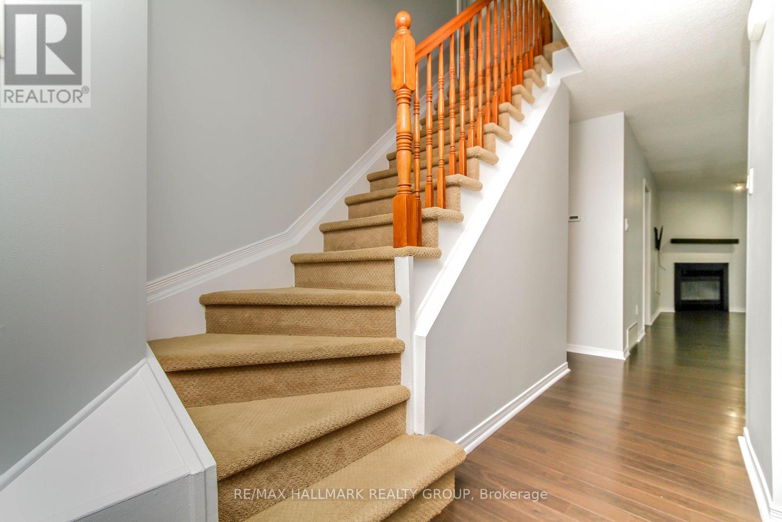 25 Wildpine Court, Ottawa, Ontario  K2S 1C6 - Photo 3 - X13696232