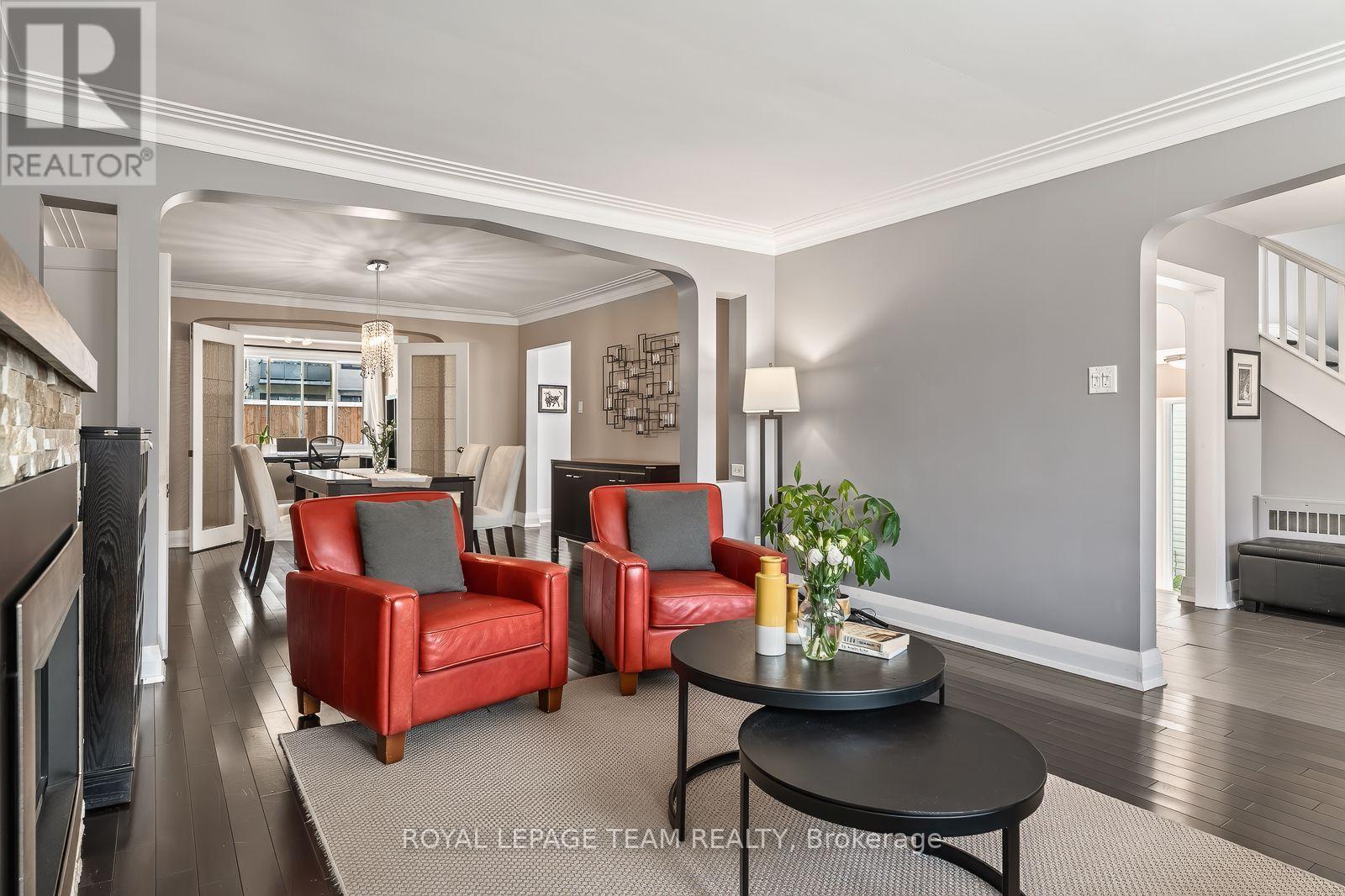 111 Ivy Crescent, Ottawa, Ontario  K1M 1Y1 - Photo 4 - X13696326