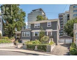 111 IVY CRESCENT, Ottawa, Ontario