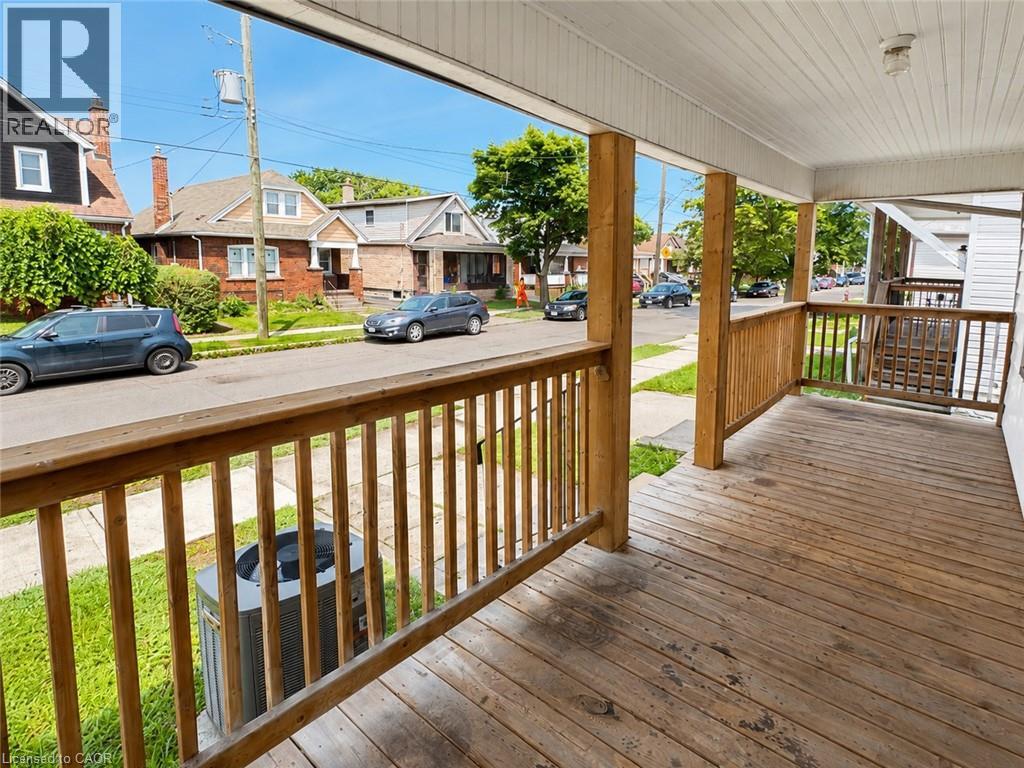 250 Weir Street N, Hamilton, Ontario  L8H 5G3 - Photo 2 - 40849813