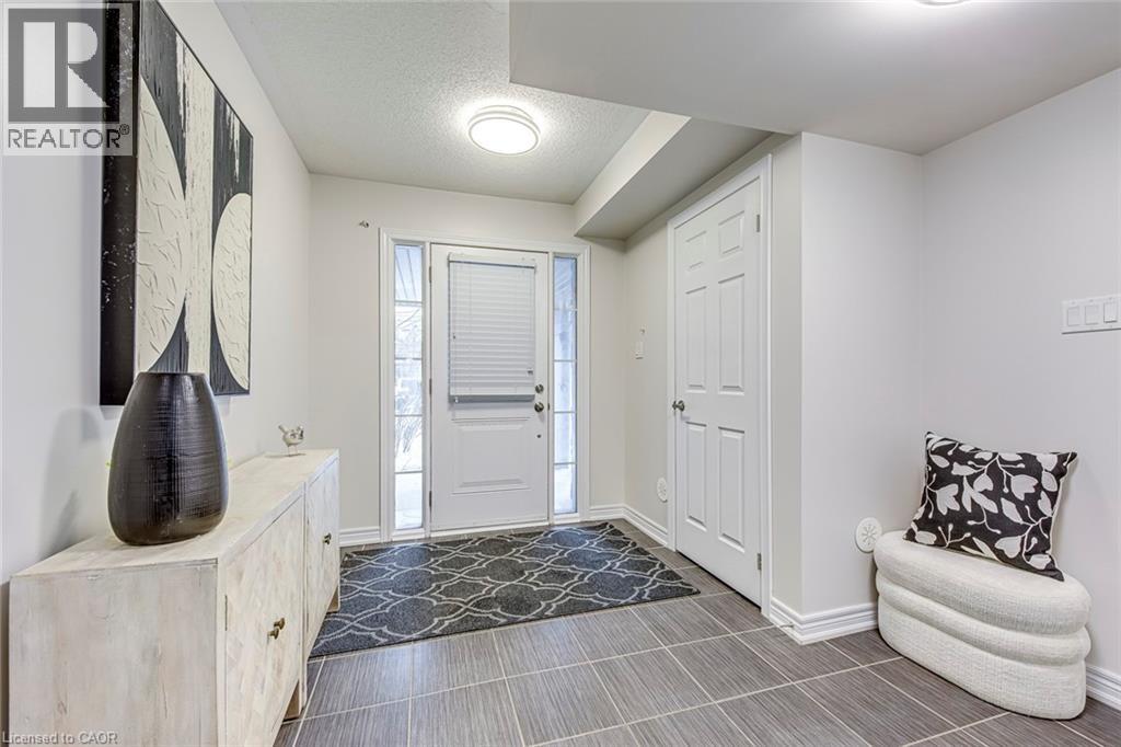 2435 Greenwich Drive Unit# 74, Oakville, Ontario  L6M 0S4 - Photo 4 - 40847583