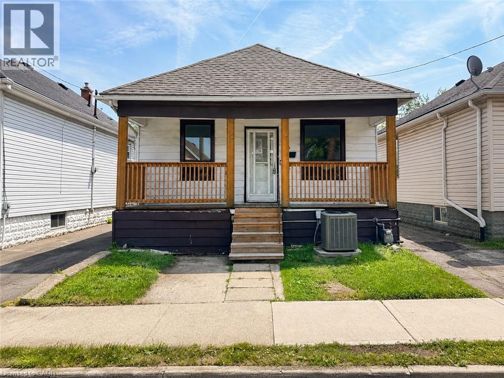 250 Weir Street N, Hamilton, Ontario  L8H 5G3 - Photo 1 - 40849813