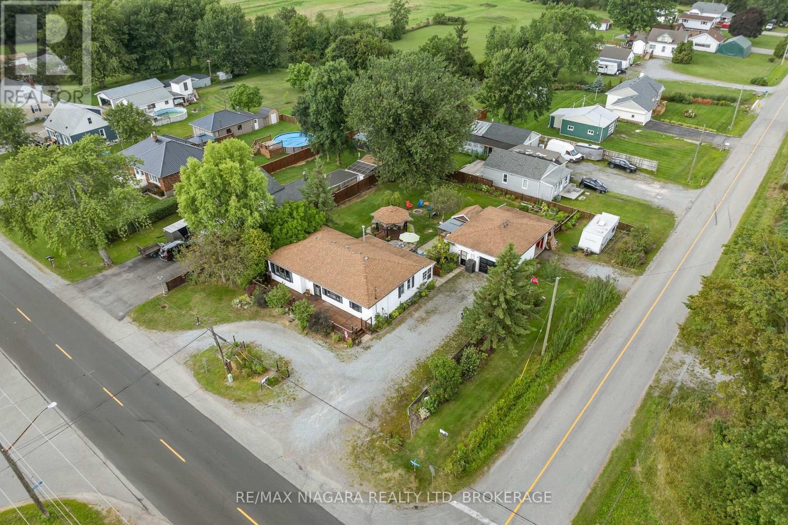 1470 Killaly Street E, Port Colborne (Sherkston), Ontario  L3K 5V3 - Photo 46 - X13696096