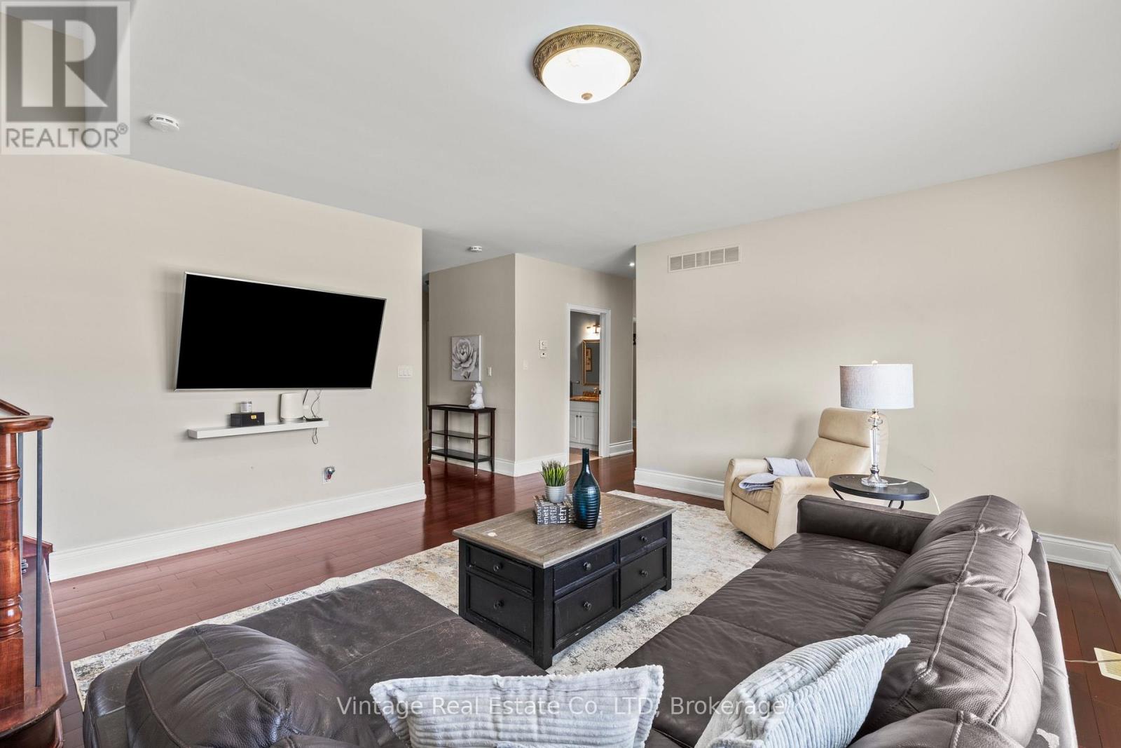 3689 Cardinal Drive, Niagara Falls (Mt. Carmel), Ontario L2H 2Y1 - Photo 11 - X13696206