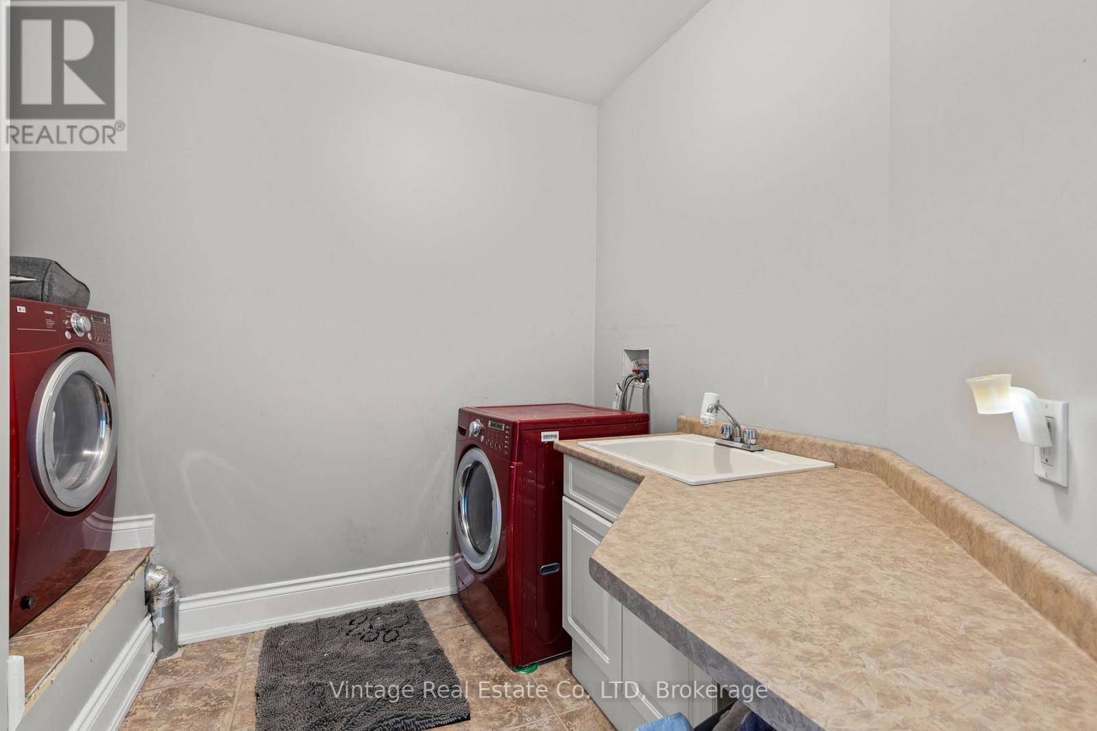 3689 Cardinal Drive, Niagara Falls (Mt. Carmel), Ontario L2H 2Y1 - Photo 23 - X13696206