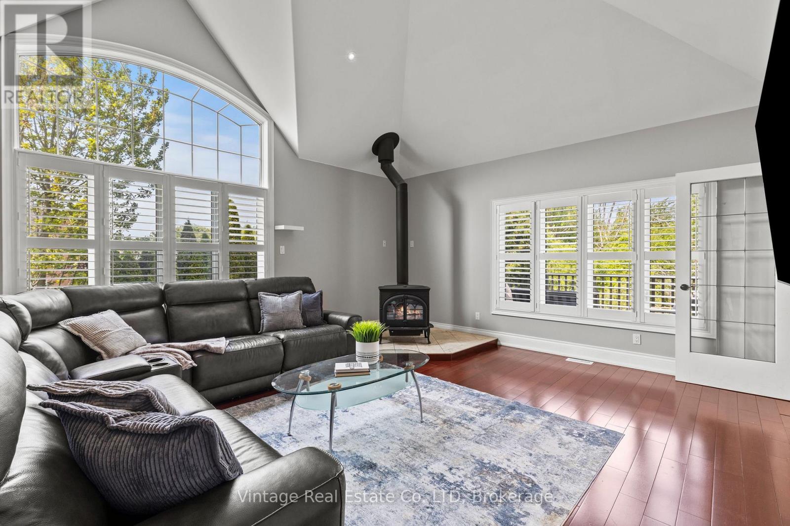 3689 Cardinal Drive, Niagara Falls (Mt. Carmel), Ontario L2H 2Y1 - Photo 8 - X13696206