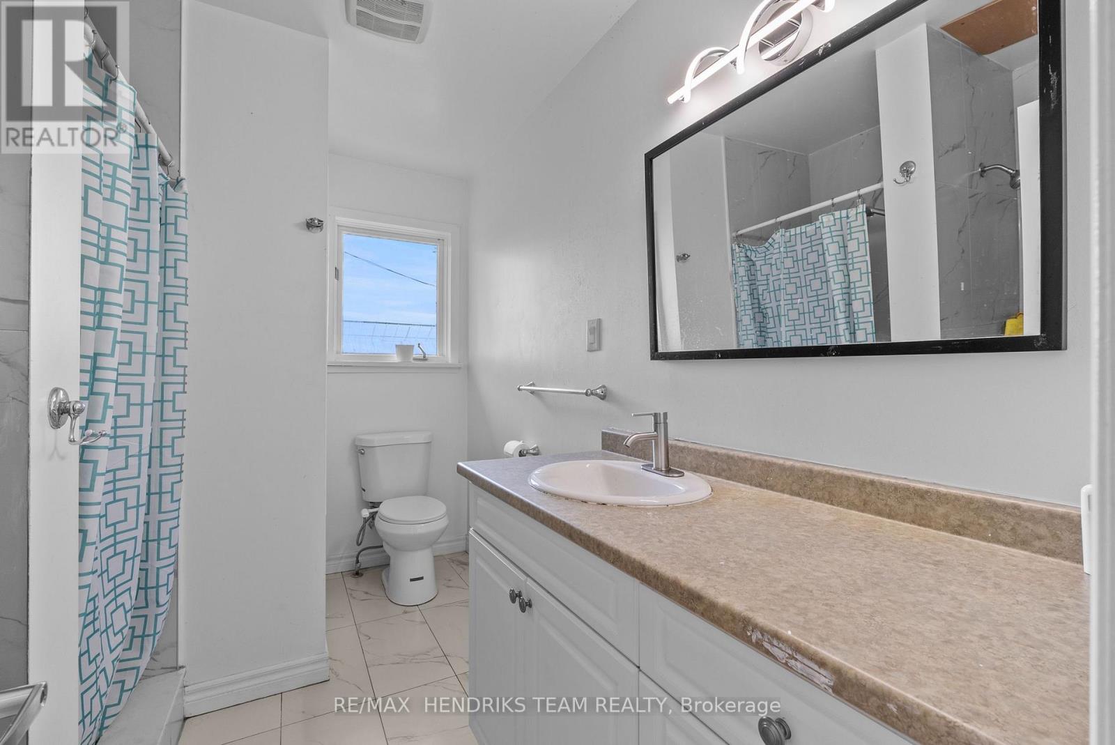 1648 Third Avenue, St. Catharines, Ontario  L2R 6P9 - Photo 15 - X13696338