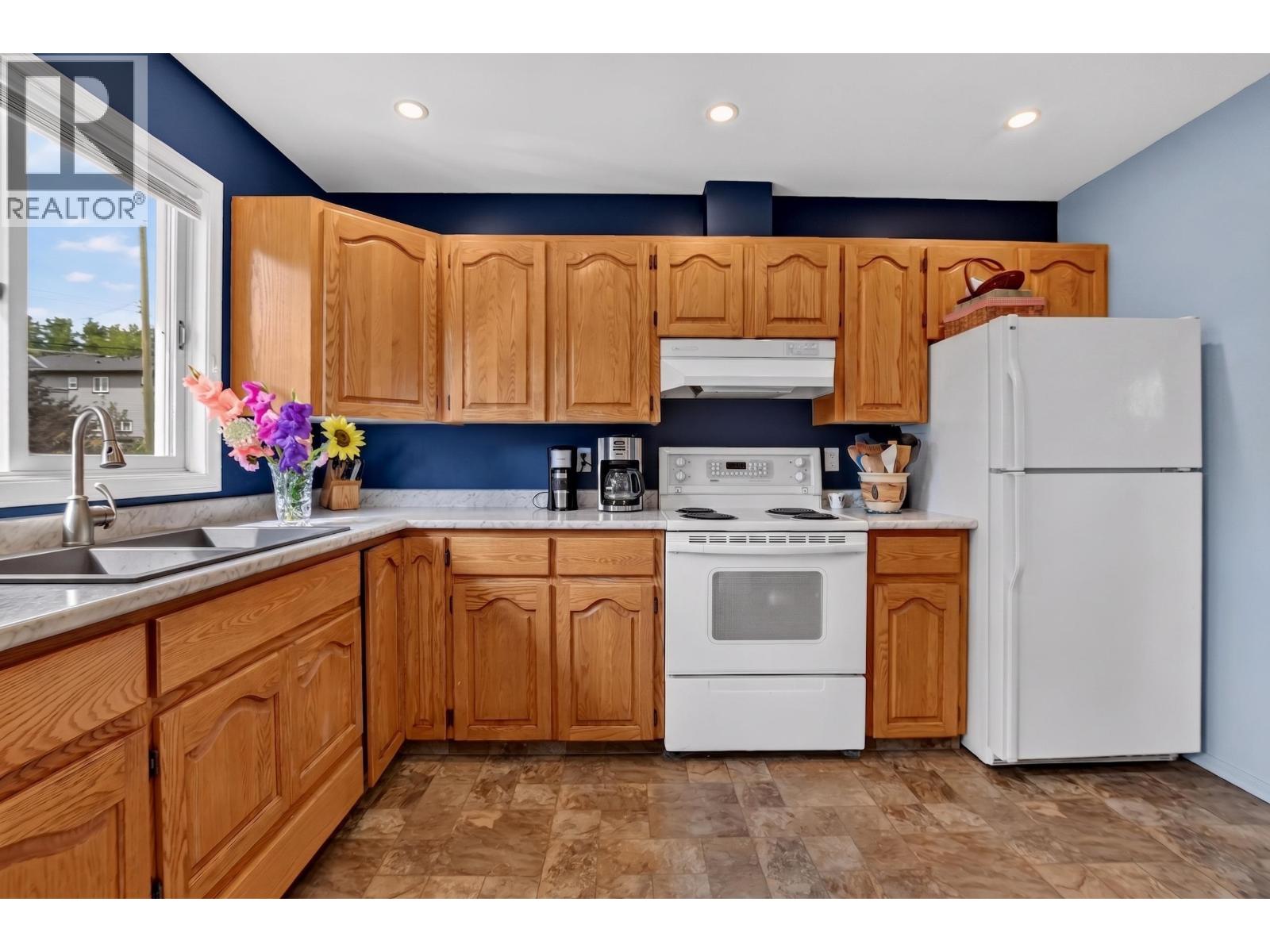 130 4th Street, Vanderhoof, British Columbia  V0J 3A0 - Photo 7 - R3157520