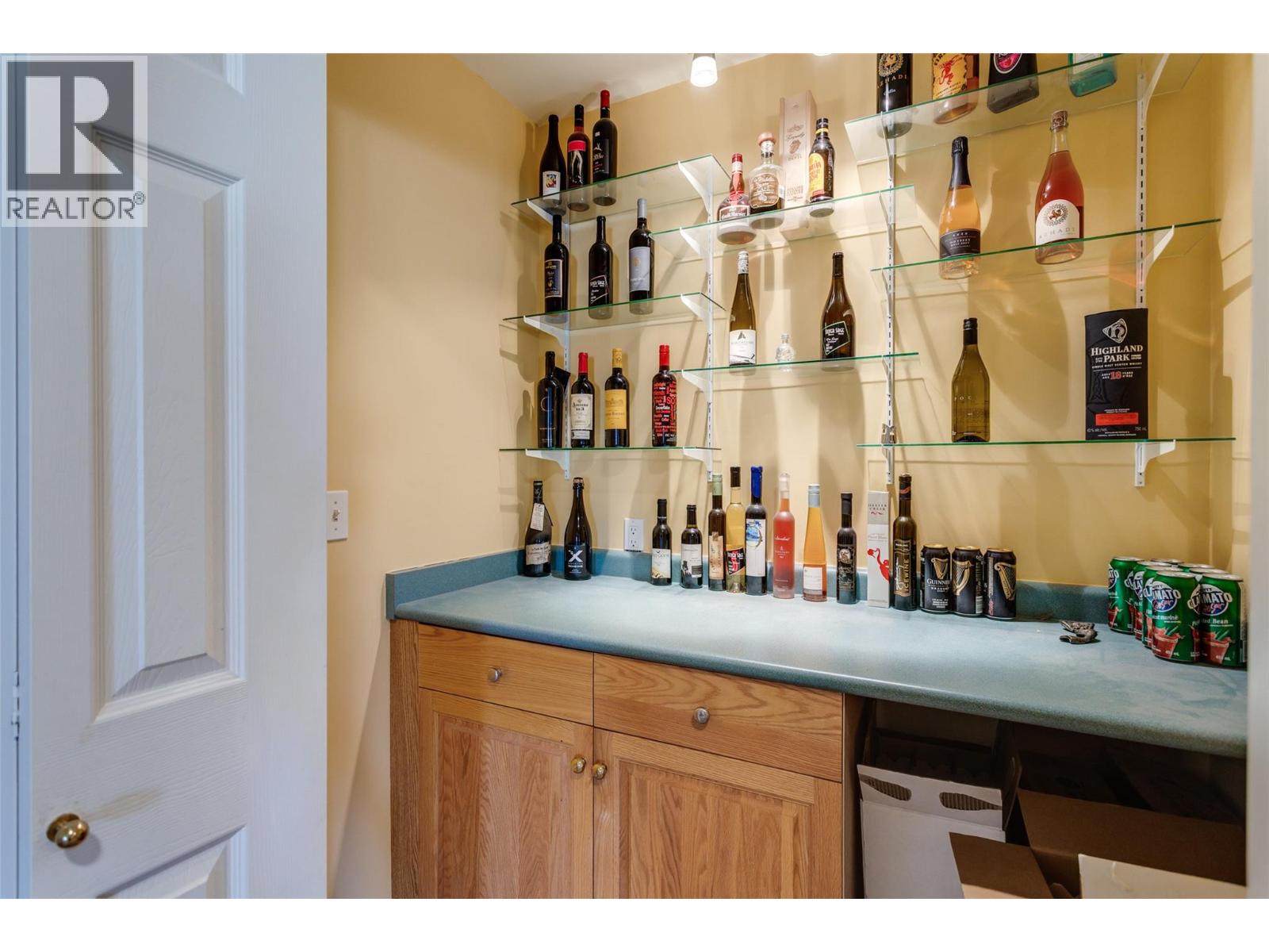 2361 Capistrano Drive, Kelowna, British Columbia  V1V 2A6 - Photo 40 - 10397928