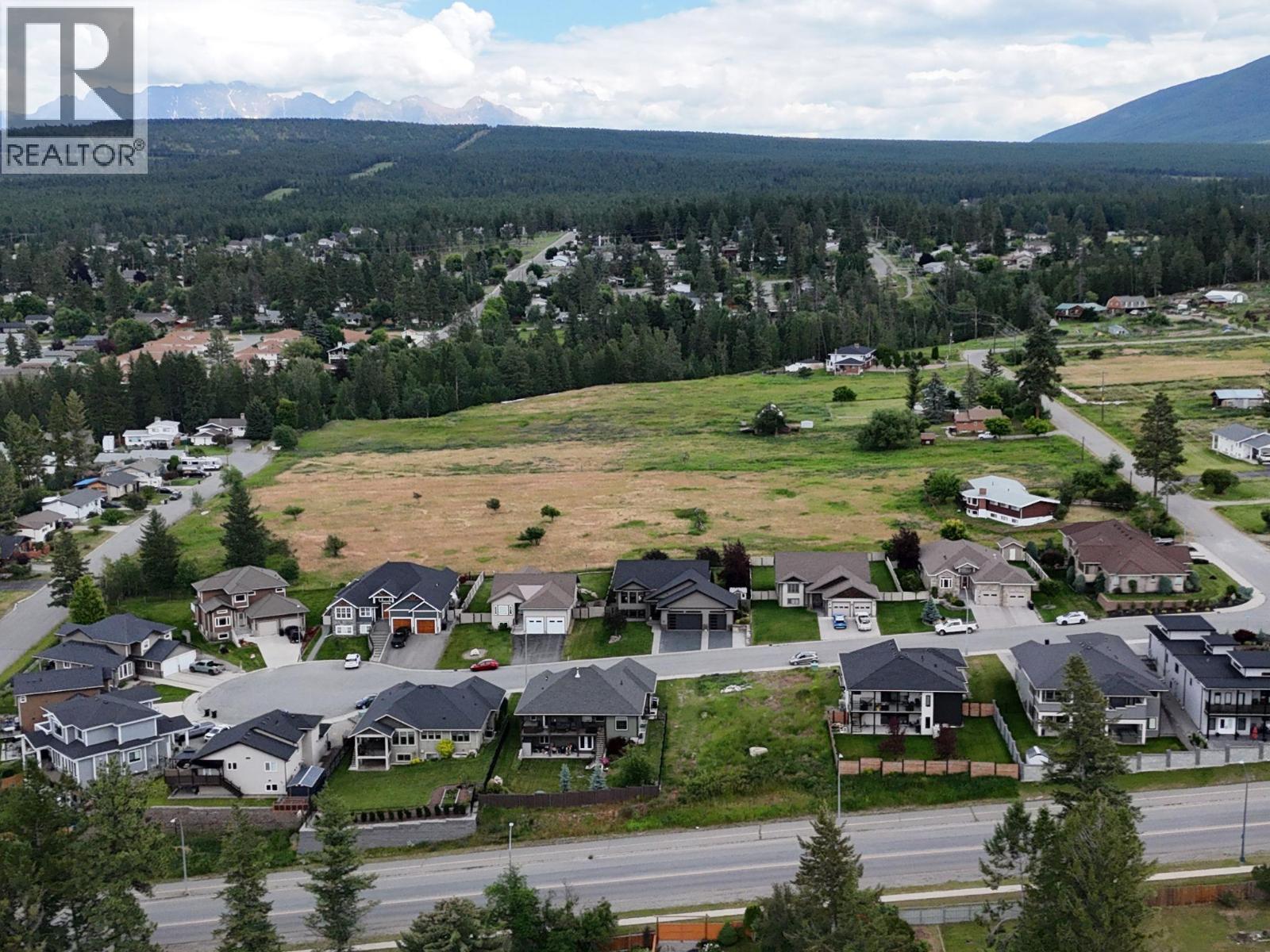 808 22nd Avenue S, Cranbrook, British Columbia  V1C 6Y7 - Photo 3 - 10393587