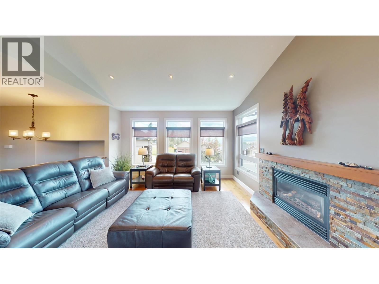 808 22nd Avenue S, Cranbrook, British Columbia  V1C 6Y7 - Photo 11 - 10393587