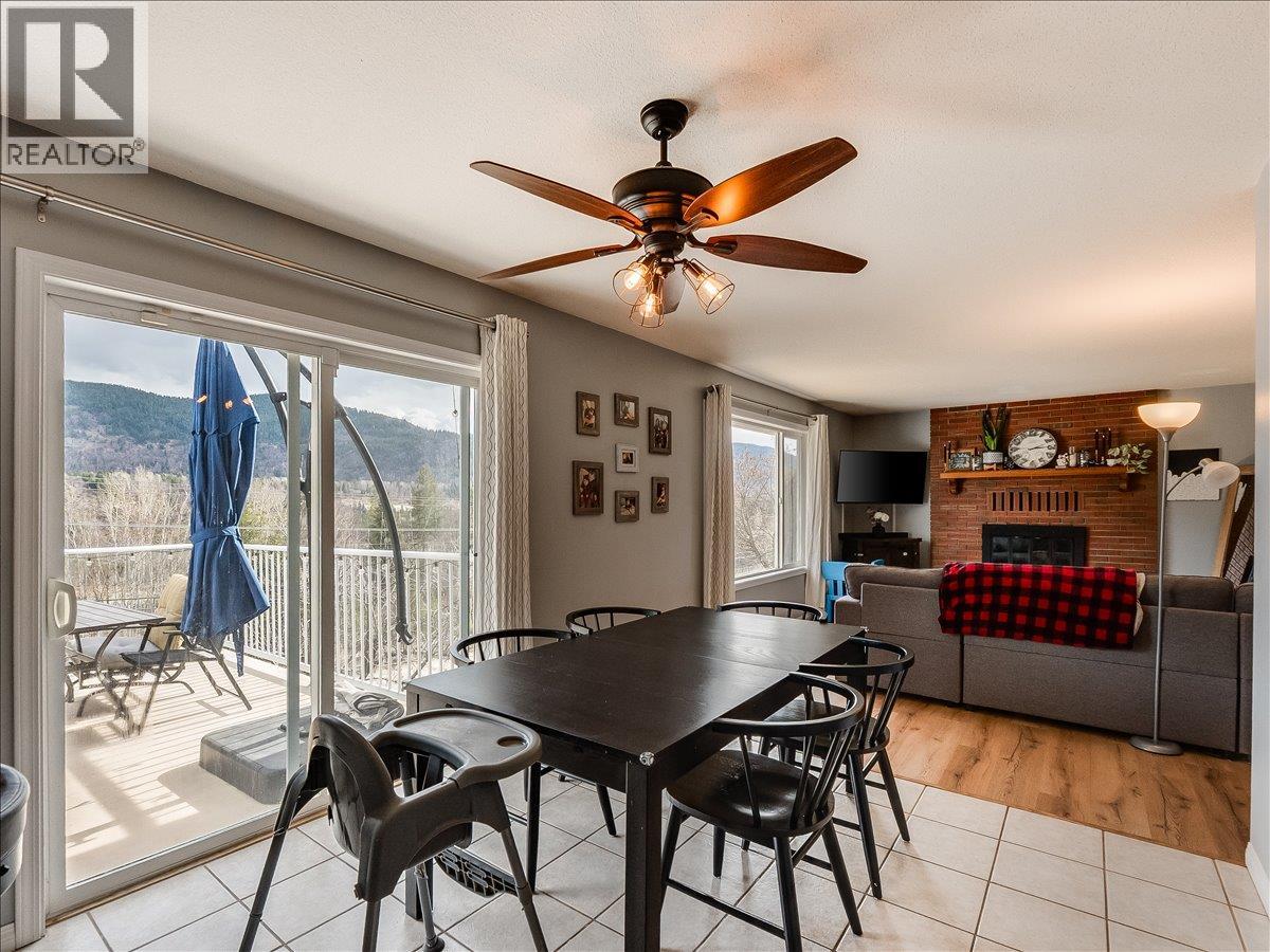 3701 9th Avenue, Castlegar, British Columbia V1N 3T3 - Photo 10 - 10398210