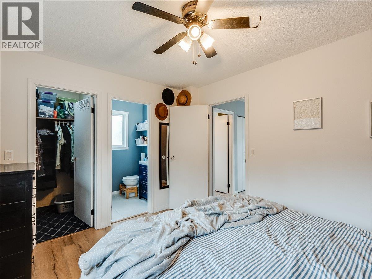 3701 9th Avenue, Castlegar, British Columbia V1N 3T3 - Photo 31 - 10398210