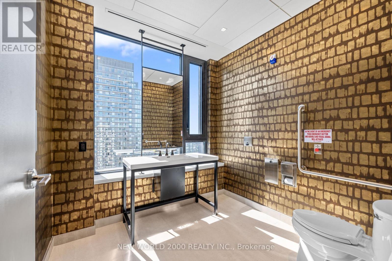 2513 - 101 Roehampton Avenue, Toronto, Ontario  M4P 2W2 - Photo 30 - C13696098