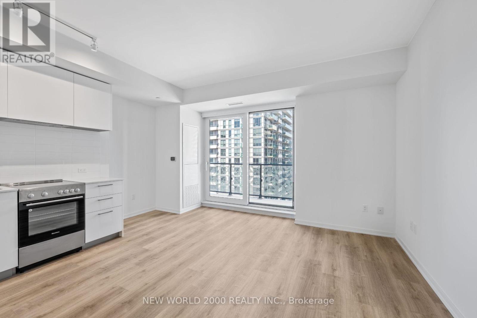 2513 - 101 Roehampton Avenue, Toronto, Ontario  M4P 2W2 - Photo 9 - C13696098