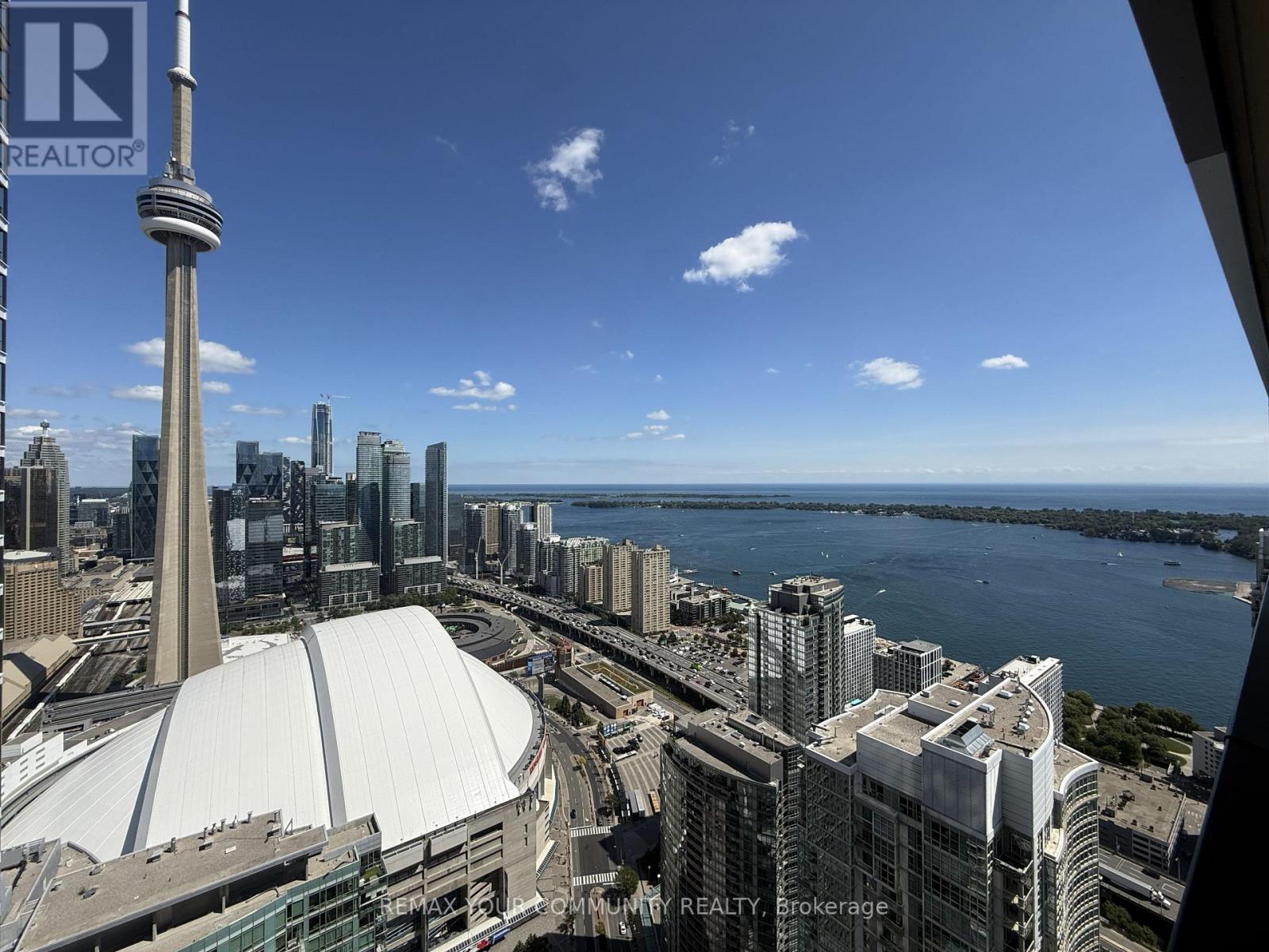 5808 - 3 Concord Cityplace Way, Toronto, Ontario  M5V 0X4 - Photo 8 - C13696108